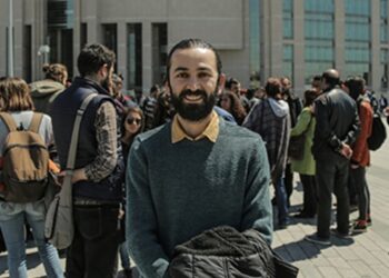 ‘Diktatörlüğü durdurabiliriz’ haberi nedeniyle Sendika.org editörüne gözaltı