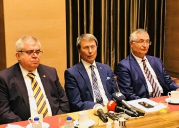 İYİ Parti’de 3 kurucu üye istifa etti