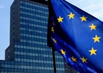 AB Kosova’ya vizeyi kaldırdı