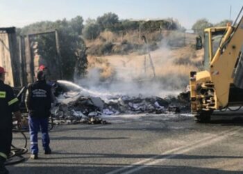 Yunanistan’da facia: 11 sığınmacı, yanan araçta can verdi