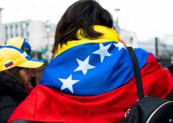 Avrupalı parlamenterler Venezuela’ya alınmadı