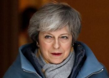 May’den AB’ye: Brexit 30 Haziran’a ertelensin