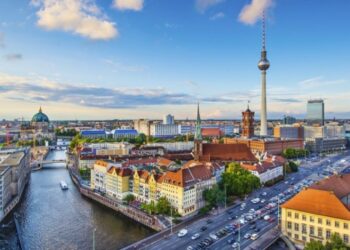 ​Berlin’de beş yıl boyunca kira zamları durduruldu