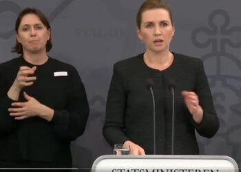 Danimarka kepenk indirdi; Tüm öğrencilere ve kamu çalışanlarına 2 hafta izin!