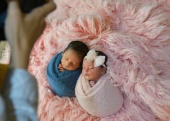 İkizlerine ‘Corona’ ve ‘Covid’ ismini verdiler