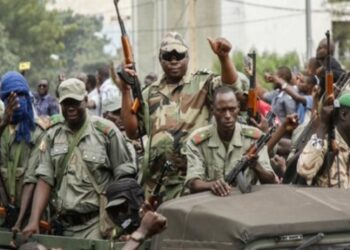 Mali’de darbe! Cumhurbaşkanı istifa etti parlamento feshedildi