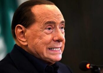 Berlusconi, koronavirüse yakalandı