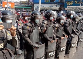 Myanmar’da internete erişim engeli