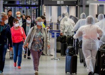 Almanya Türkiye de dahil ‘riski düşen’ ülkelere olan seyahat önlemlerini kaldırıyor