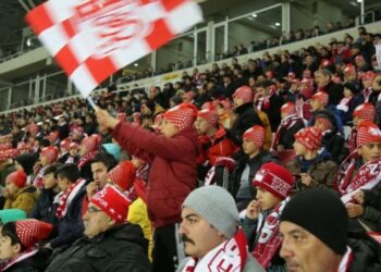 Sivas Valiliği ile TFF arasında ‘Çocuk taraftar’ krizi