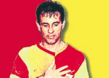 Metin Oktay, kabri başında anıldı