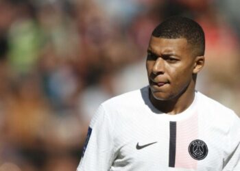 Mbappe: Temmuz ayında PSG’den ayrılmak istedim