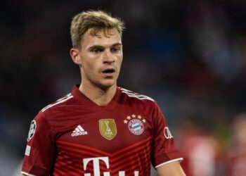 Aşı olmayı reddeden Kimmich korona yüzünden ilk yarıyı kapattı