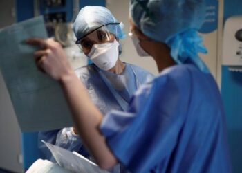 Kıbrıs’ta ‘Deltacron’ alarmı: İki varyantın bileşimi tespit edildi