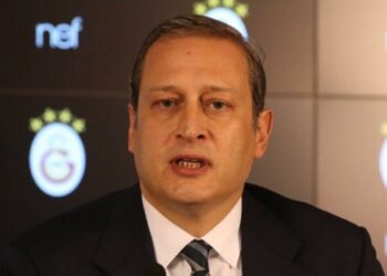 Galatasaray Başkanı Elmas, menajerlere ödenen rakamları ve maaşları açıkladı!