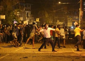 Sri Lanka’da kabinedeki tüm bakanlar istifa etti