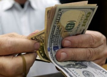 Dolar haftayı 14.95 TL’den kapattı
