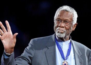 Bill Russell’ın forması NBA genelinde emekliye ayrıldı