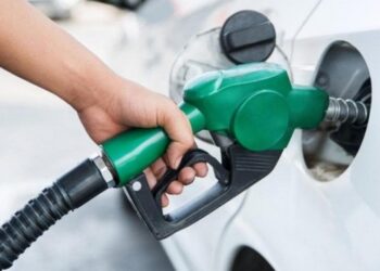 Benzine zam bekleniyor