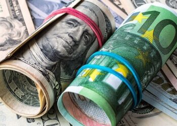 Euro/dolar paritesi 1’in altındaki seyrine devam ediyor