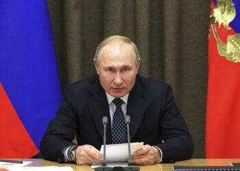 Putin, Ukrayna’nın dört bölgesini ilhak eden yasayı resmen imzaladı