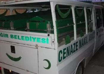 AKP’li belediyeye ait cenaze aracındaki dört tabuttan 6 kiloya yakın esrar çıktı