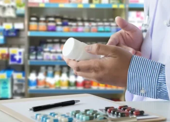 Eczacılar: İlaç yok, sorumlusu biz değiliz