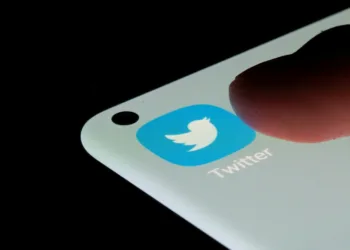 Elon Musk, Apple’a ‘savaş açtı’