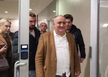 ‘Korkmayın; Silivri soğuk diyorlar, ama hiç soğuk değil’