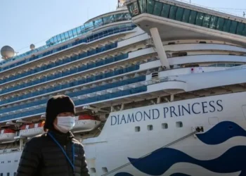 800 Covid vakası tespit edilen yolcu gemisi Sydney’e demirledi