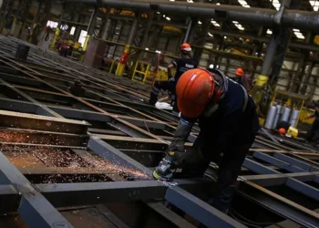 Sanayide elektriğe yüzde 16 indirim yapıldı