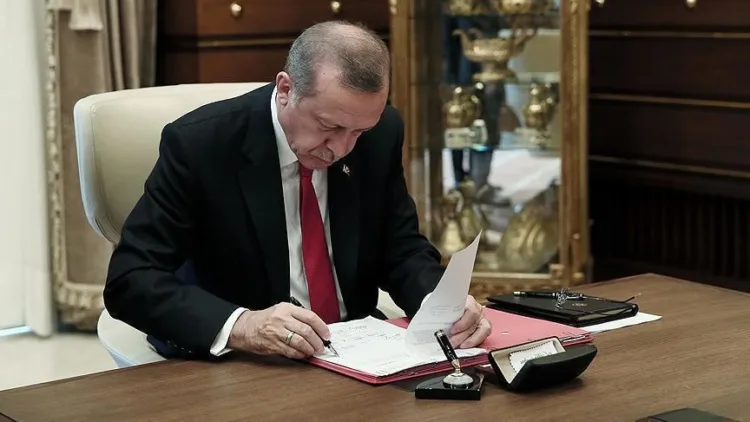 Erdoğan, 9 büyükelçiyi görevden aldı