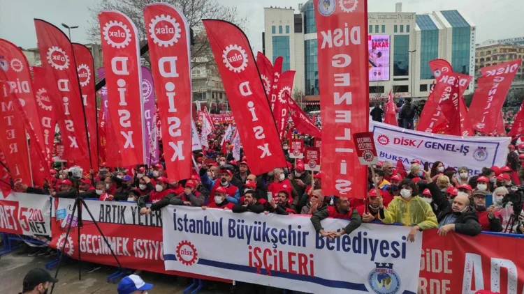DİSK, asgari ücret talebini açıkladı