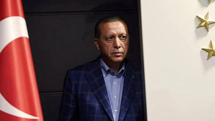 Anket: Erdoğan, olası 3 rakibine de kaybediyor