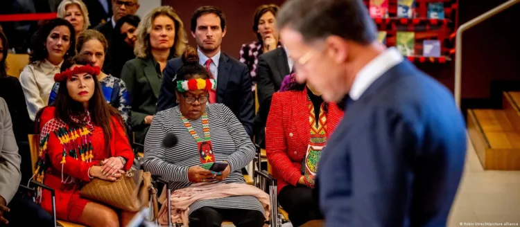 Hollanda köleci geçmişinden dolayı özür diledi