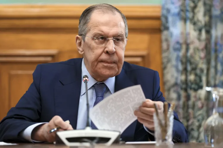 Lavrov: ABD ve NATO doğrudan savaşın içinde