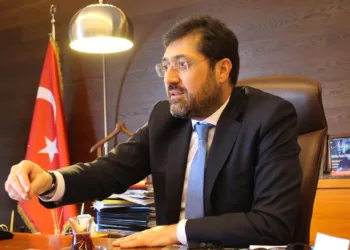 ‘Rüşvet’ soruşturması: Murat Hazinedar tutuklandı