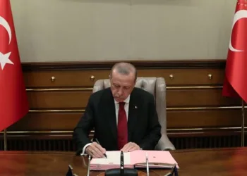 Erdoğan’dan gece yarısı çok sayıda atama