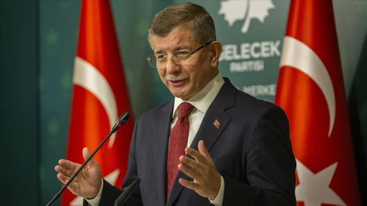 Davutoğlu, ‘imza yetkisi’ sözlerine gelen eleştirilere yanıt verdi