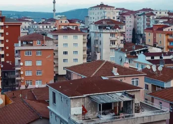 Uzmanlar uyardı: İkinci el konut fiyatları sıfır konutu geçebilir