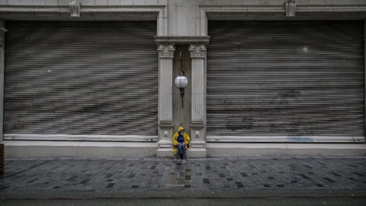 Şirketler peş peşe kepenk kapattı