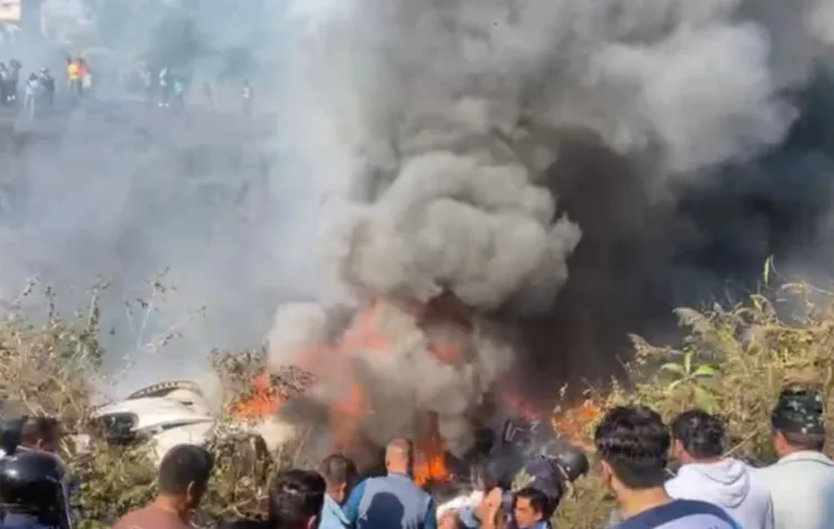 Nepal’de 72 kişiyi taşıyan yolcu uçağı düştü