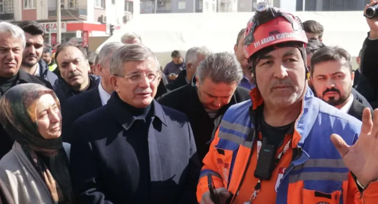 Davutoğlu: 100 yardım TIR’ımıza el kondu