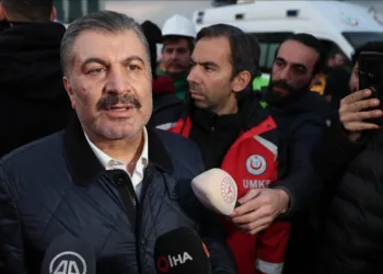 Bakan Koca: Deprem bölgesinde bir suçiçeği vakası saptandı