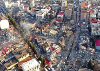 Deprem bölgesinde yıkık ve yıkılacak bina sayısı 164 bin 321