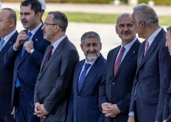 Tribünlere bir hakaret de Nebati’den: Ahlaksızlar