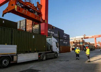 Deprem yardımı: NATO Türkiye’ye bin konteyner gönderiyor