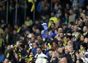 ‘Hükümet istifa’ tebligatlarına Fenerbahçe’den hukuki destek