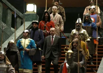 Erdoğan, Saray’da seçim kararını açıklayacak