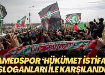 Irkçı saldırıya maruz kalan Amedspor ‘Hükümet istifa’ sloganları ile karşılandı